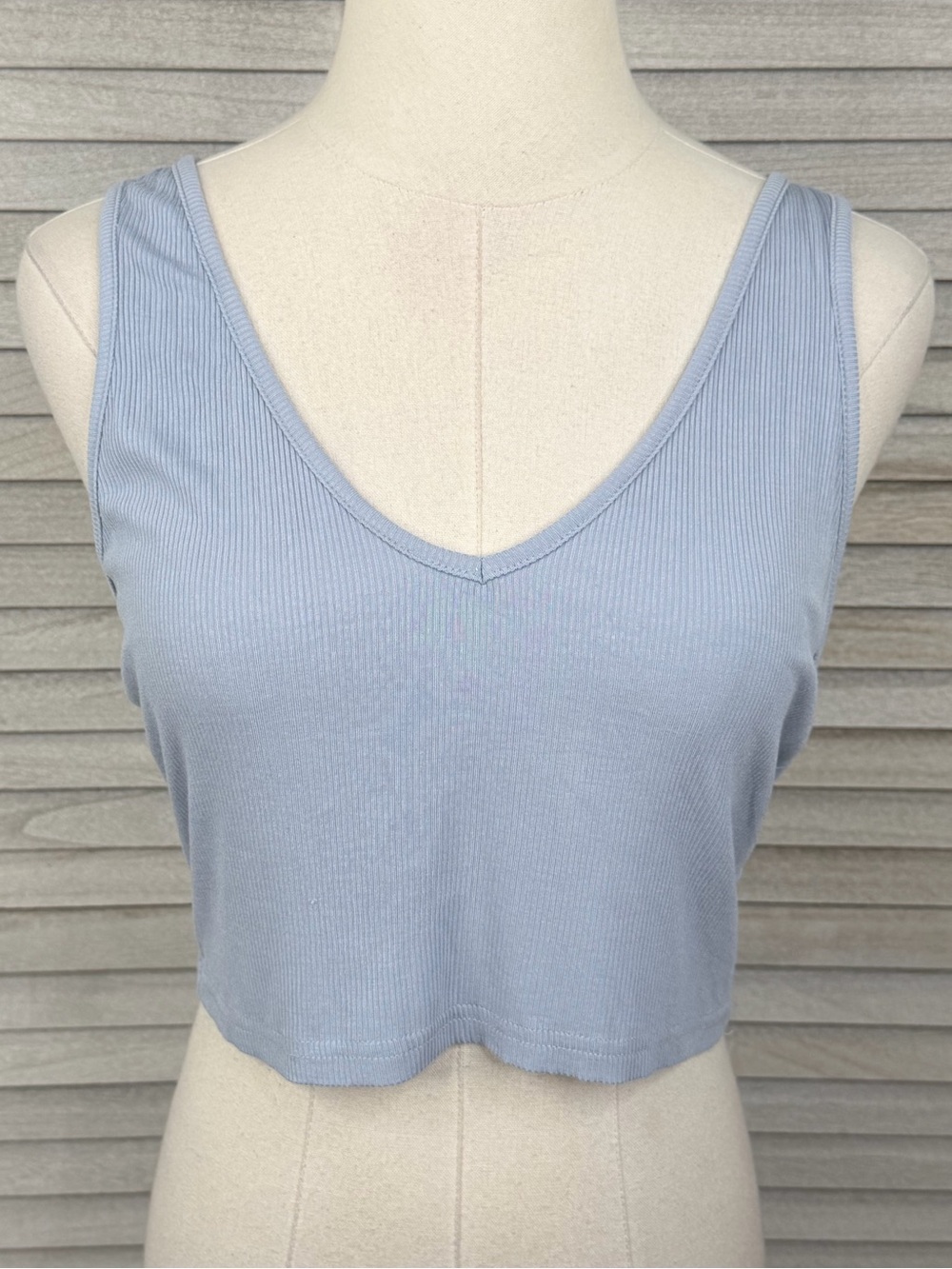 BLUSH MARK "Oh My Blue" Cropped V Neck Tank Top Summer Basics-Large